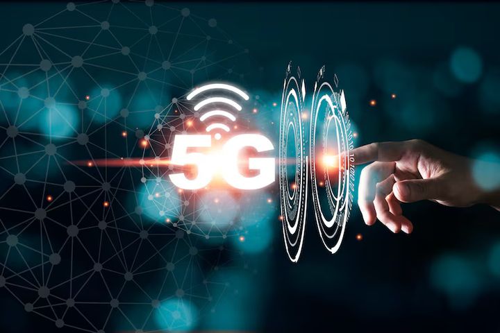 第五世代通信が拓く未来：高速・低遅延・多数接続の可能性